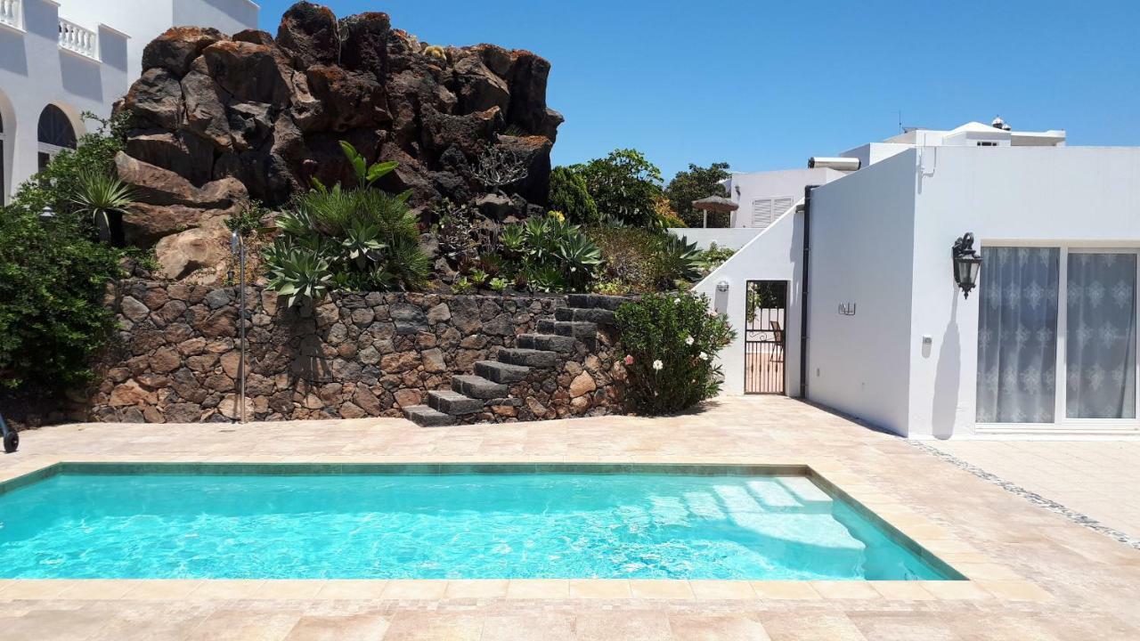 Villa Essence - A Unique Detached Villa With A-C, Heated Private Pool, Hottub, Gardens, Patios And Stunning Views! Tías Exterior foto
