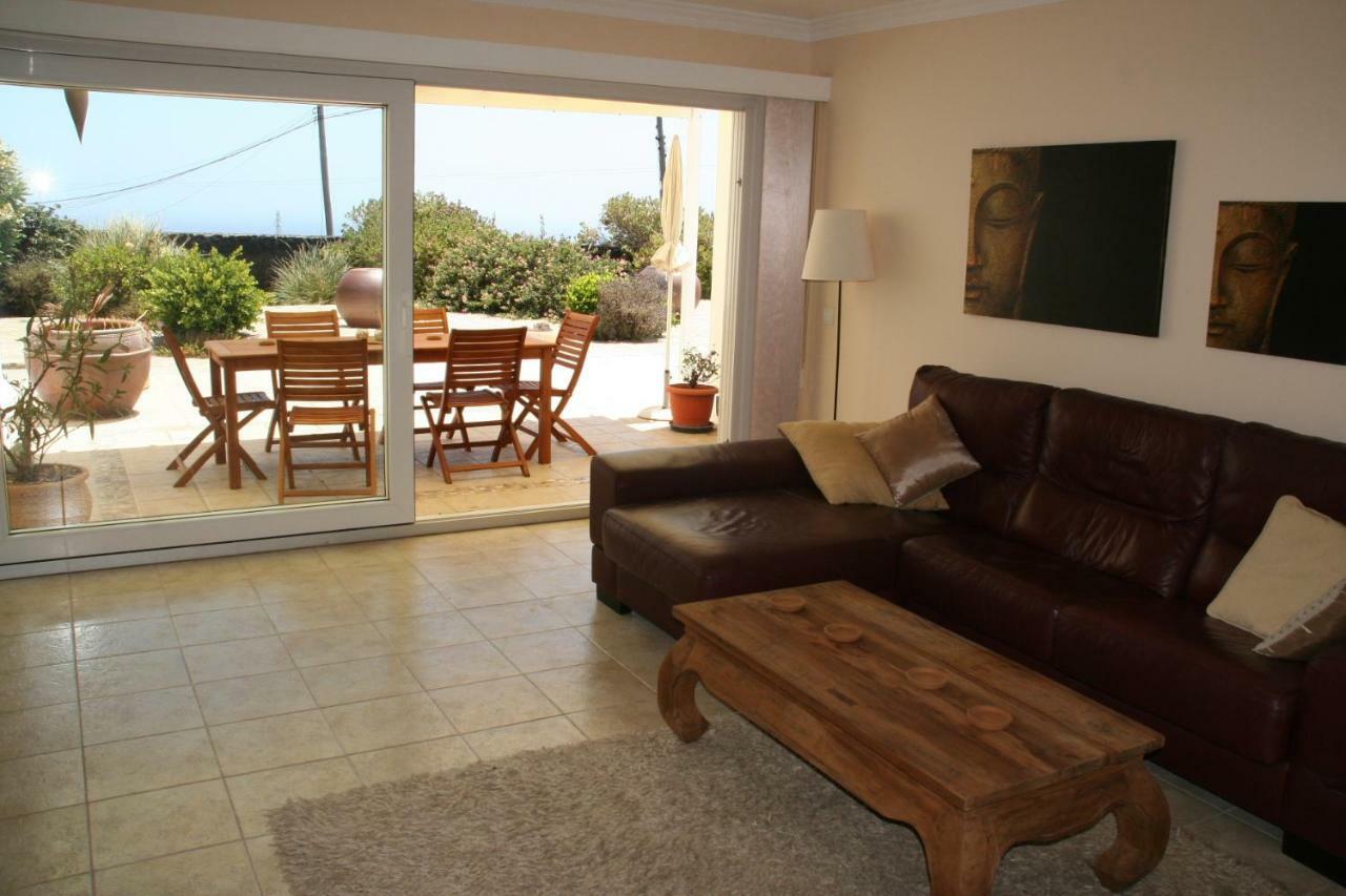 Villa Essence - A Unique Detached Villa With A-C, Heated Private Pool, Hottub, Gardens, Patios And Stunning Views! Tías Exterior foto